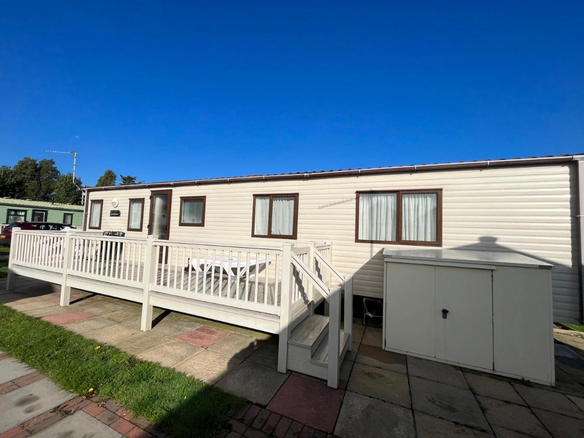 Lapwing 60, Scratby - California Cliffs, Parkdean, Sleeps 6, Bed Linen And Towels Included, No Pets Villa Great Yarmouth Buitenkant foto